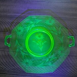 Uranium Glass Etched Tray Floral Pattern Fostoria Green With Handle UV Glow 10"